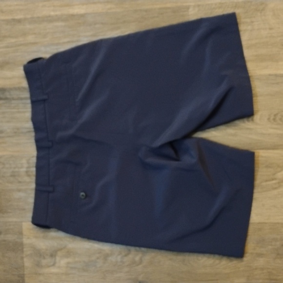 Links Edition Men's Flat Front Solid Golf Short with Comfort Waist. - Picture 7 of 9